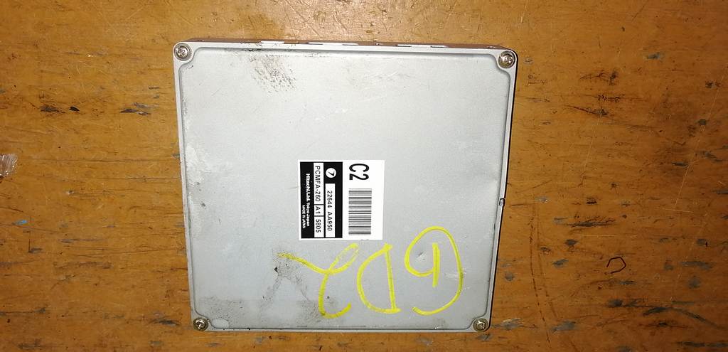 блок управления двс Subaru Impreza