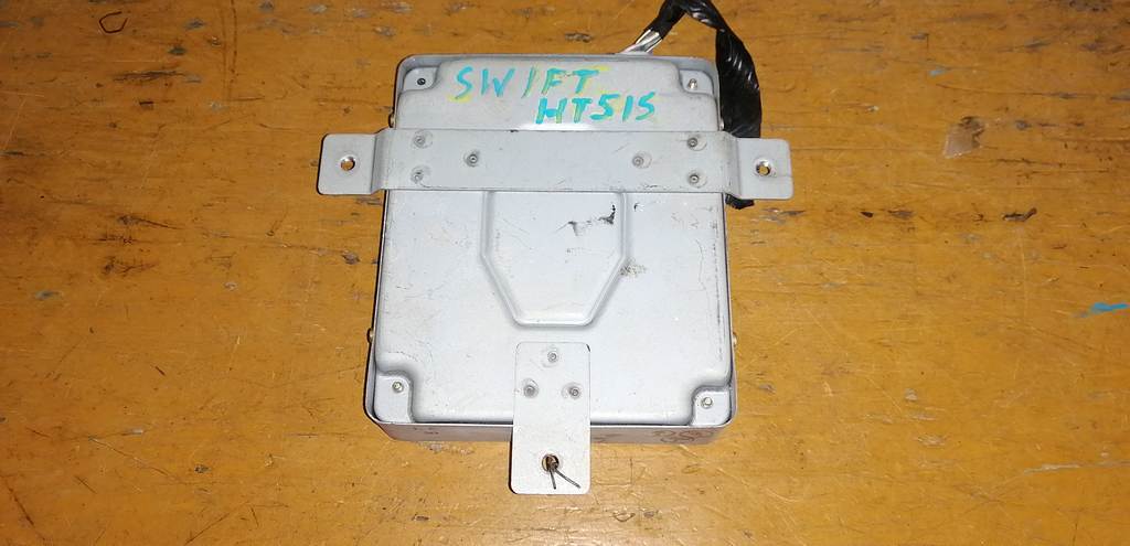 блок управления двс Suzuki Swift