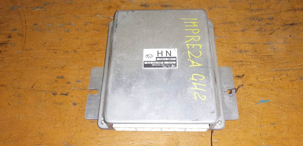 блок управления двс Subaru Impreza