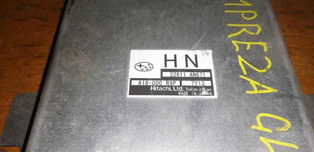 блок управления двс Subaru Impreza