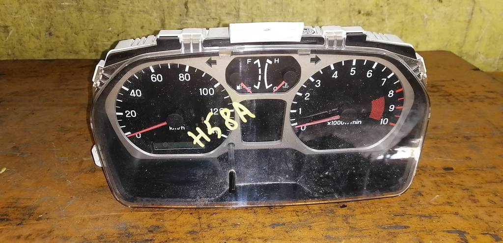 щиток приборов Mitsubishi Pajero Mini