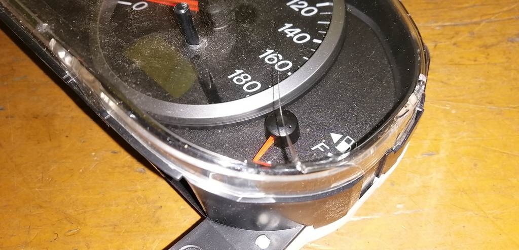 щиток приборов Mazda Demio