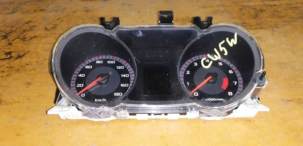 щиток приборов Mitsubishi Outlander