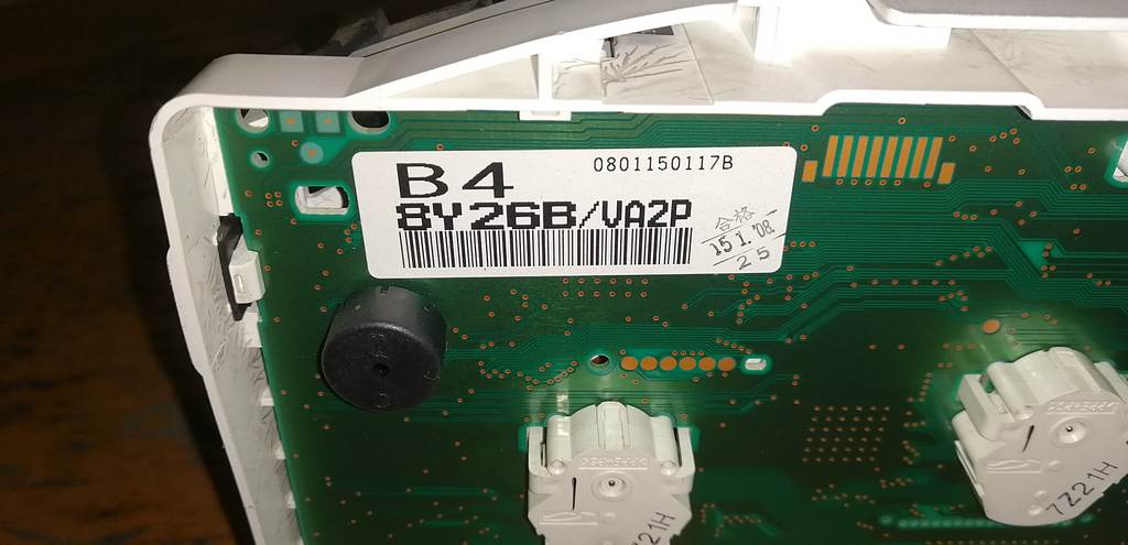 щиток приборов Nissan Note