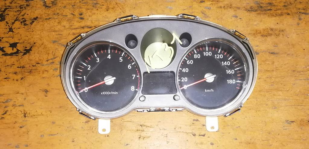 щиток приборов Nissan X-Trail