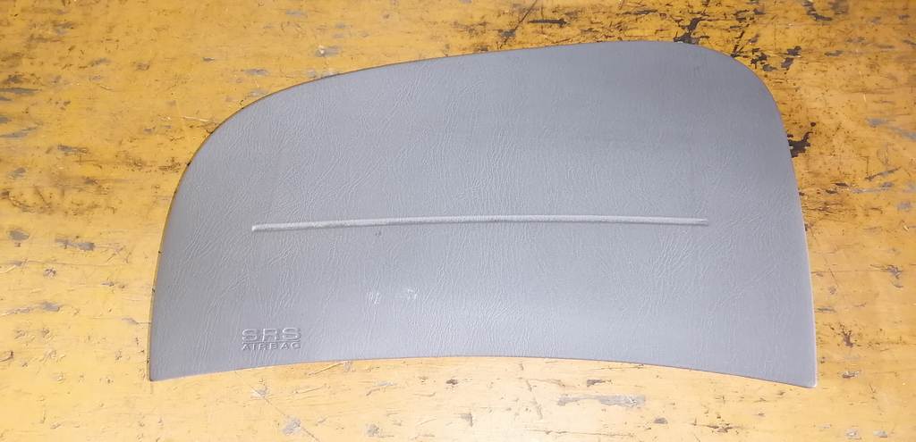 airbag пассажирский Nissan Sunny