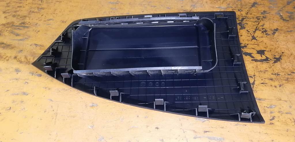 airbag пассажирский Mazda Demio