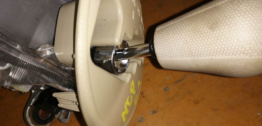 селектор акпп Toyota Sienta