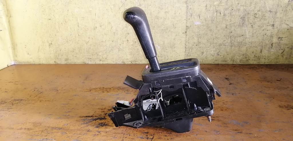 селектор акпп Nissan Sunny