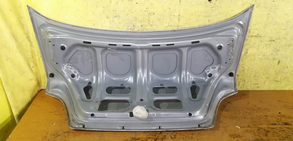 крышка багажника Subaru Impreza