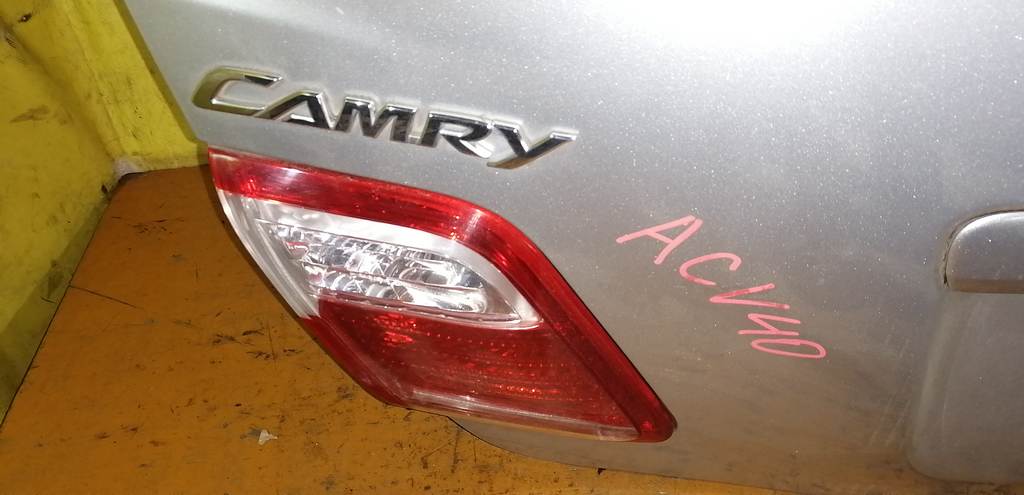 крышка багажника Toyota Camry