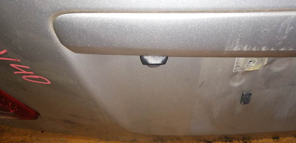 крышка багажника Toyota Camry