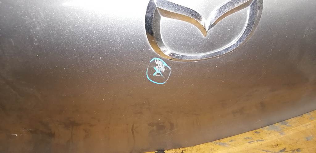 крышка багажника Mazda Axela