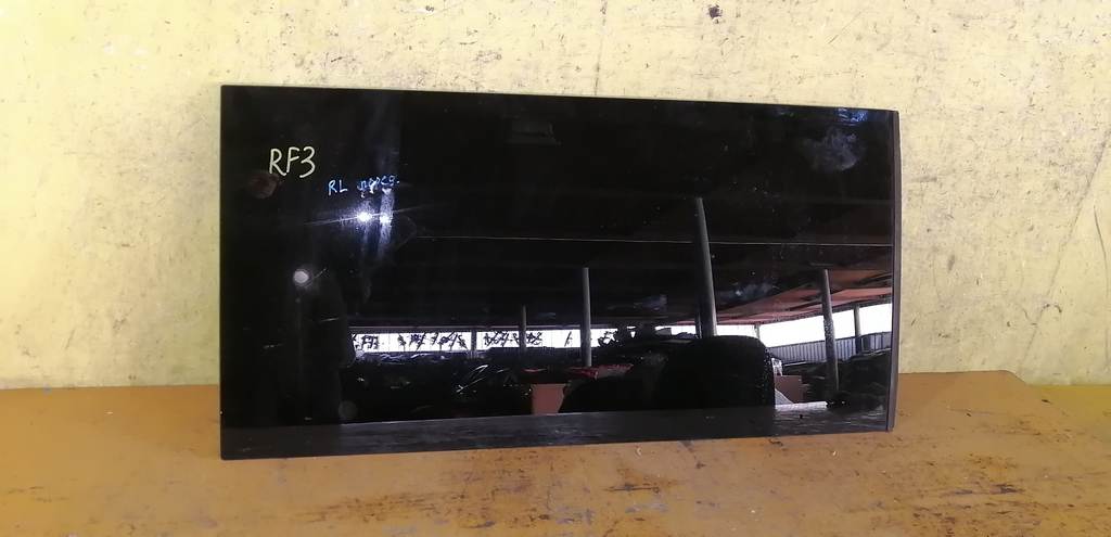 стекло Honda Stepwgn