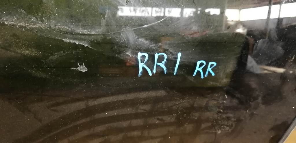 стекло багажника Honda Elysion