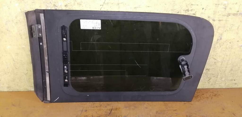 стекло багажника Honda Elysion