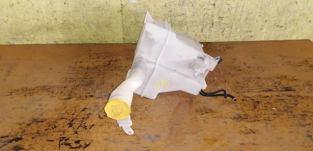 бачок омывателя Subaru Impreza