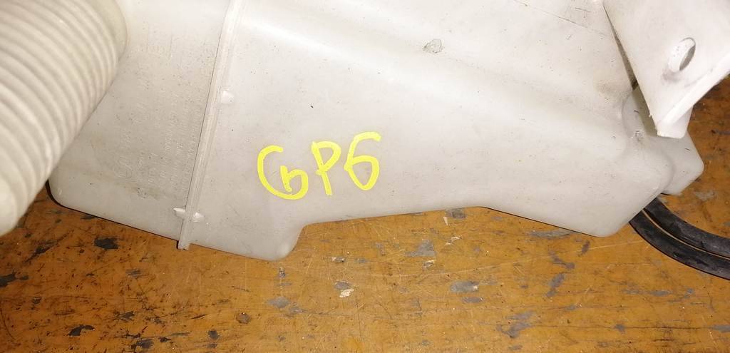 бачок омывателя Subaru Impreza