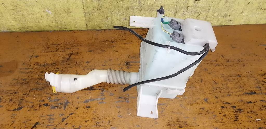 бачок омывателя Subaru Impreza