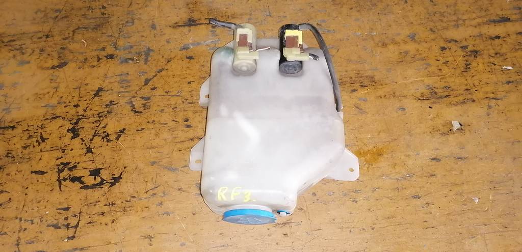 бачок омывателя Honda Stepwgn