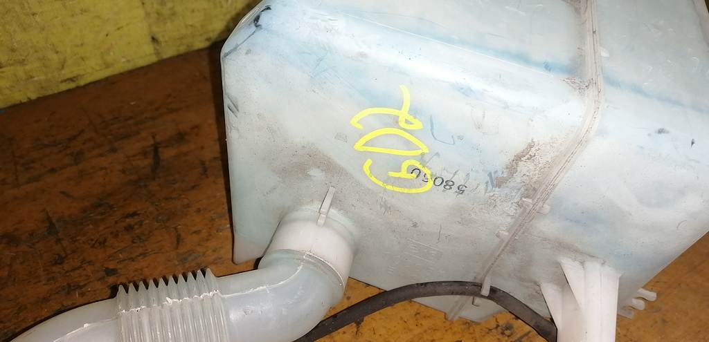 бачок омывателя Subaru Impreza