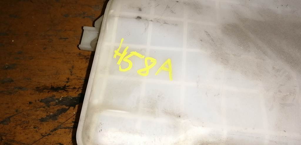 бачок омывателя Mitsubishi Pajero Mini