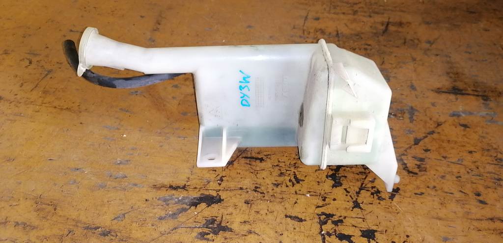 бачок расширительный Mazda Demio