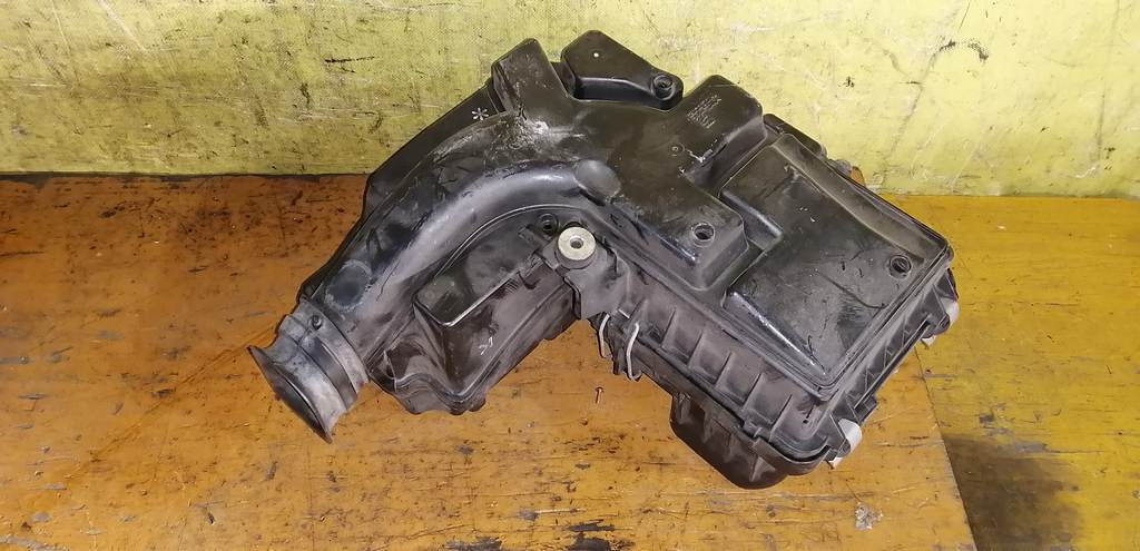 корпус воздушного фильтра Honda Freed