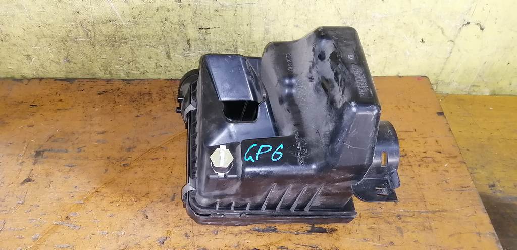 корпус воздушного фильтра Subaru Impreza