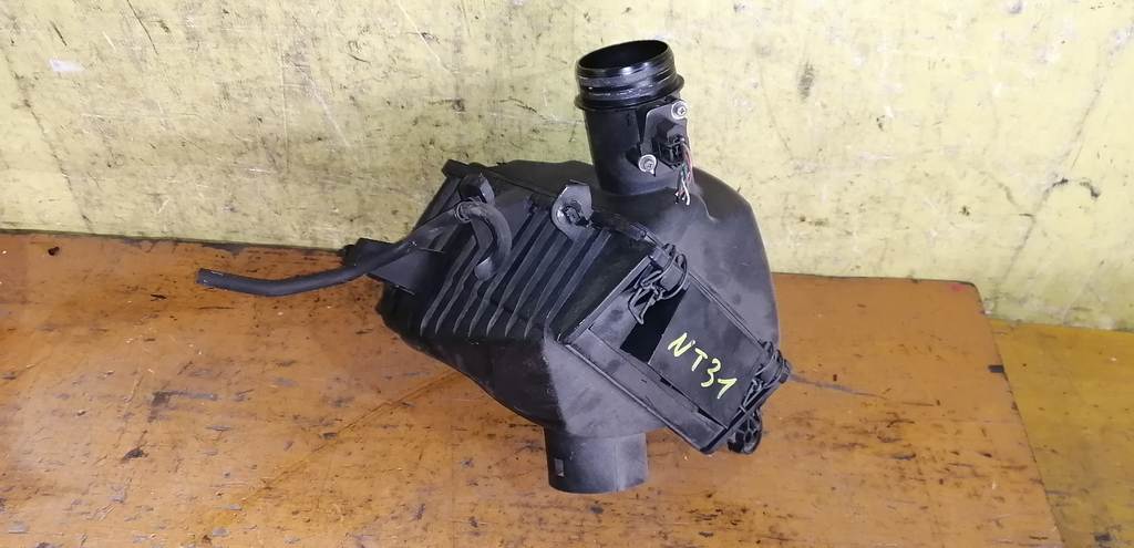 корпус воздушного фильтра Nissan X-Trail