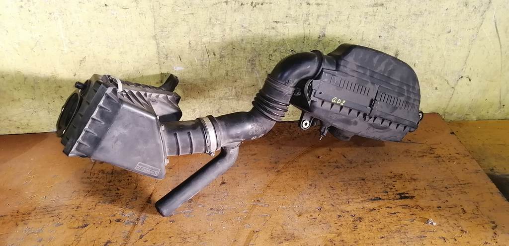 корпус воздушного фильтра Subaru Impreza