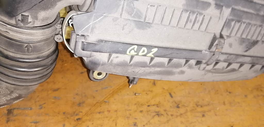 корпус воздушного фильтра Subaru Impreza