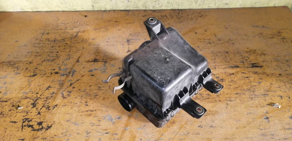 корпус воздушного фильтра Mitsubishi Pajero Mini