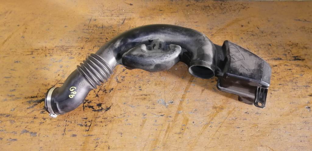 воздухозаборник Subaru Impreza