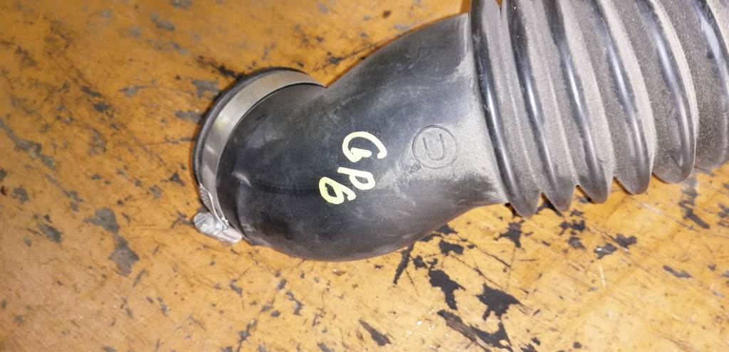 воздухозаборник Subaru Impreza