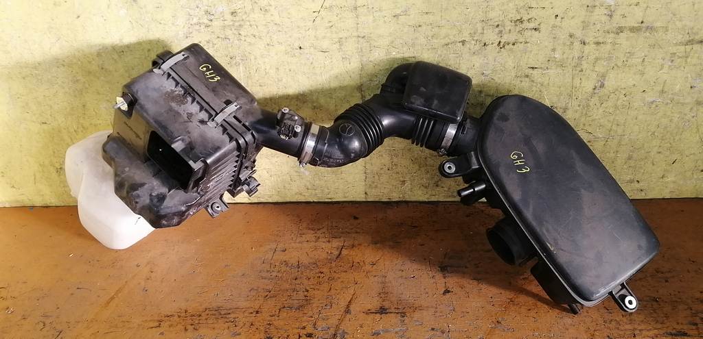 корпус воздушного фильтра Subaru Impreza