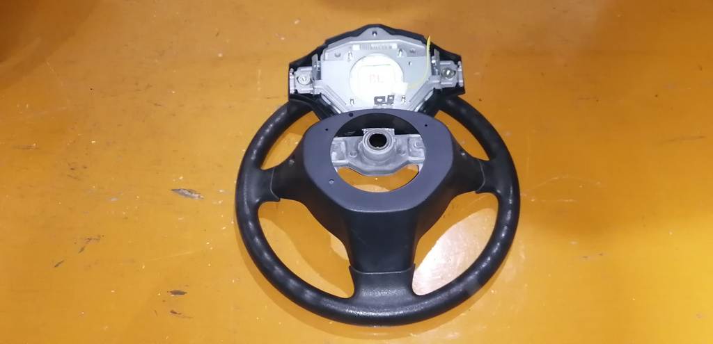 airbag водительский Toyota Funcargo