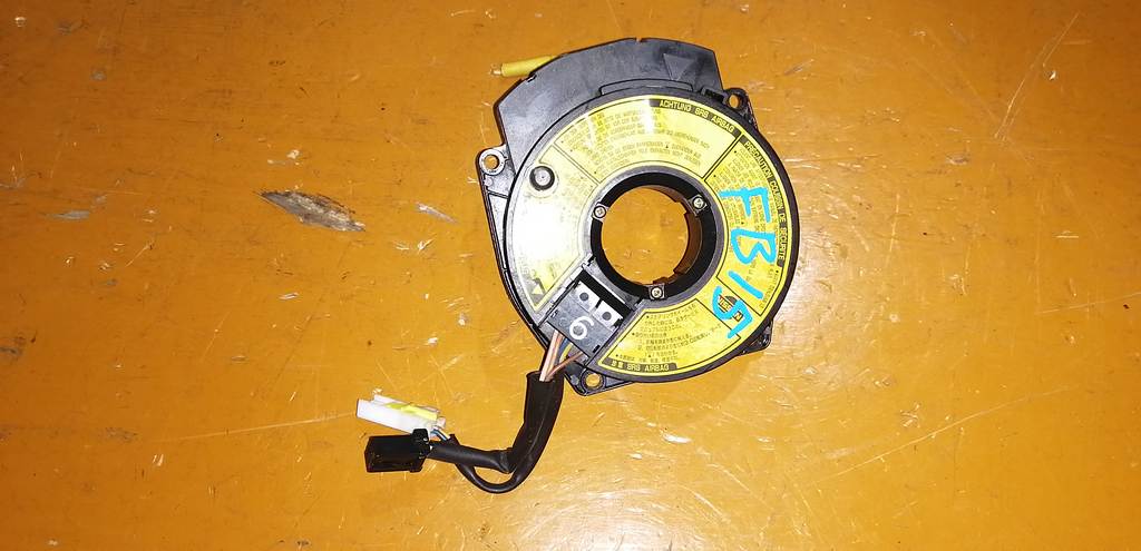 шлейф-лента руля Nissan Sunny