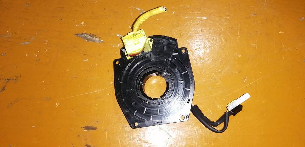 шлейф-лента руля Nissan Sunny