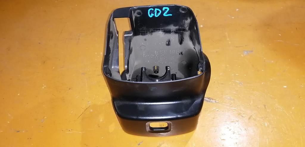 кожух рулевой колонки Subaru Impreza
