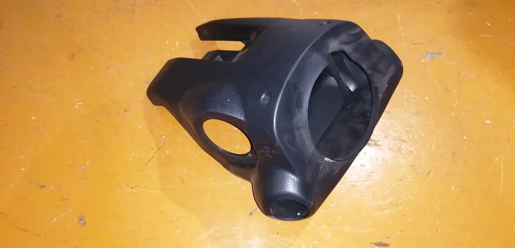 кожух рулевой колонки Nissan Note