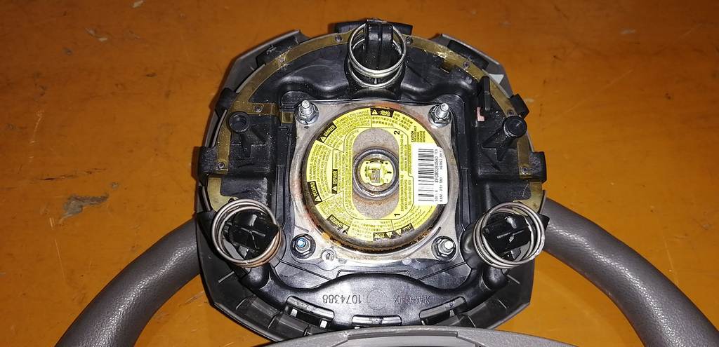 airbag водительский Nissan March