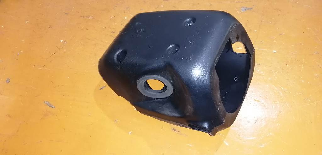 кожух рулевой колонки Mitsubishi Pajero Mini