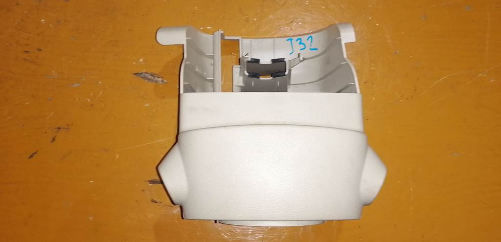 кожух рулевой колонки Nissan Teana