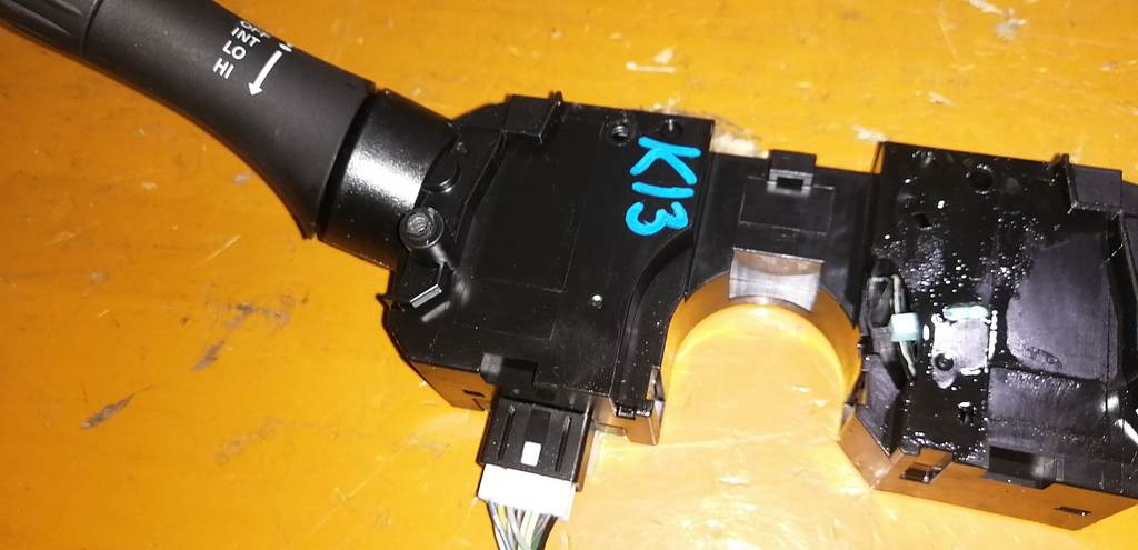 гитара Nissan March