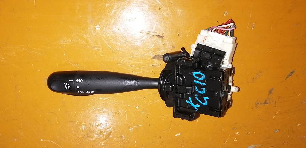 переключатель поворотников и света Toyota Passo