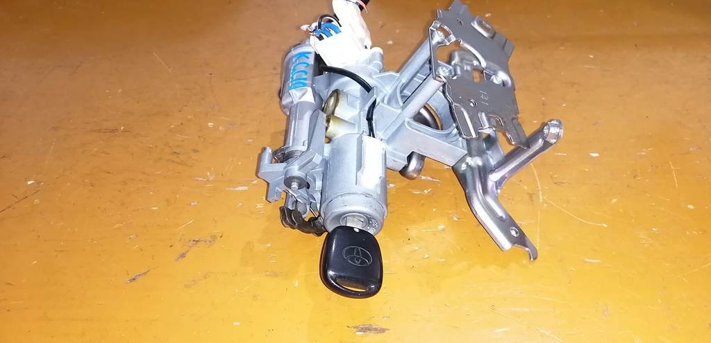 замок зажигания Toyota Passo