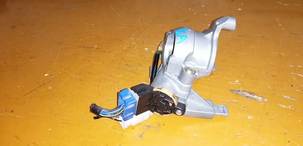 замок зажигания Mitsubishi Pajero Mini