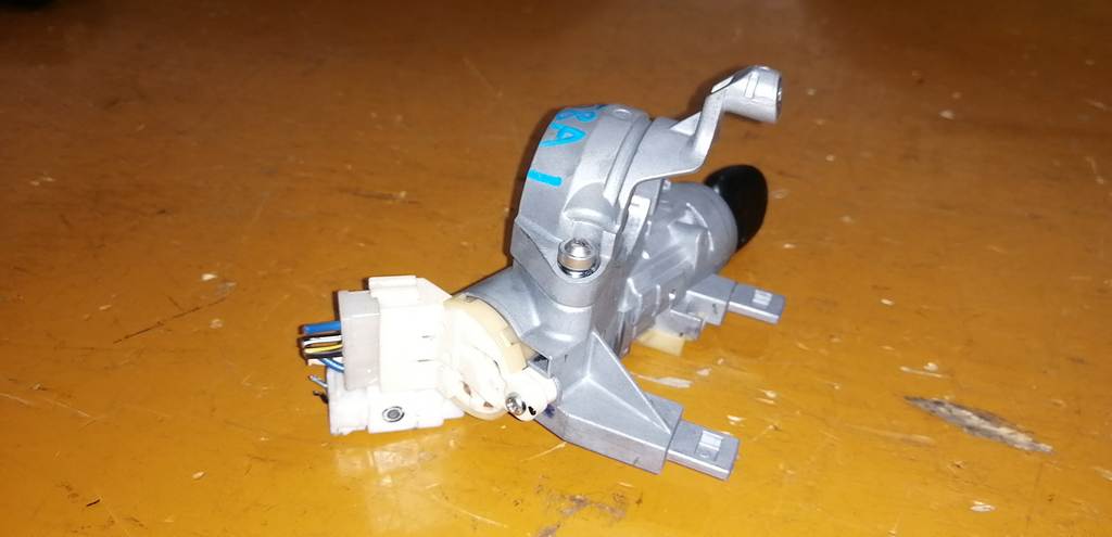 замок зажигания Mitsubishi Pajero Mini