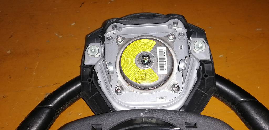 airbag водительский Subaru Legacy